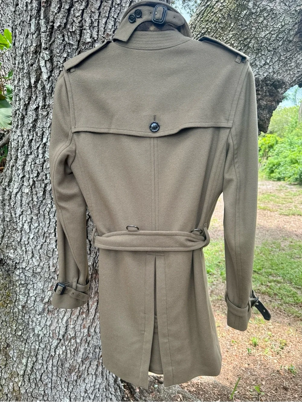 Burberry London Prorsum Virgin Wool and Cashmere Coat in  Brown.Size 48 - Picture 4 of 14